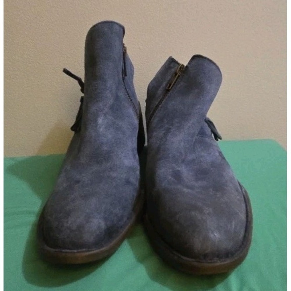Born Monikah Women's Size 10M Blue Distressed Leather Cutout Zip Booties F25904